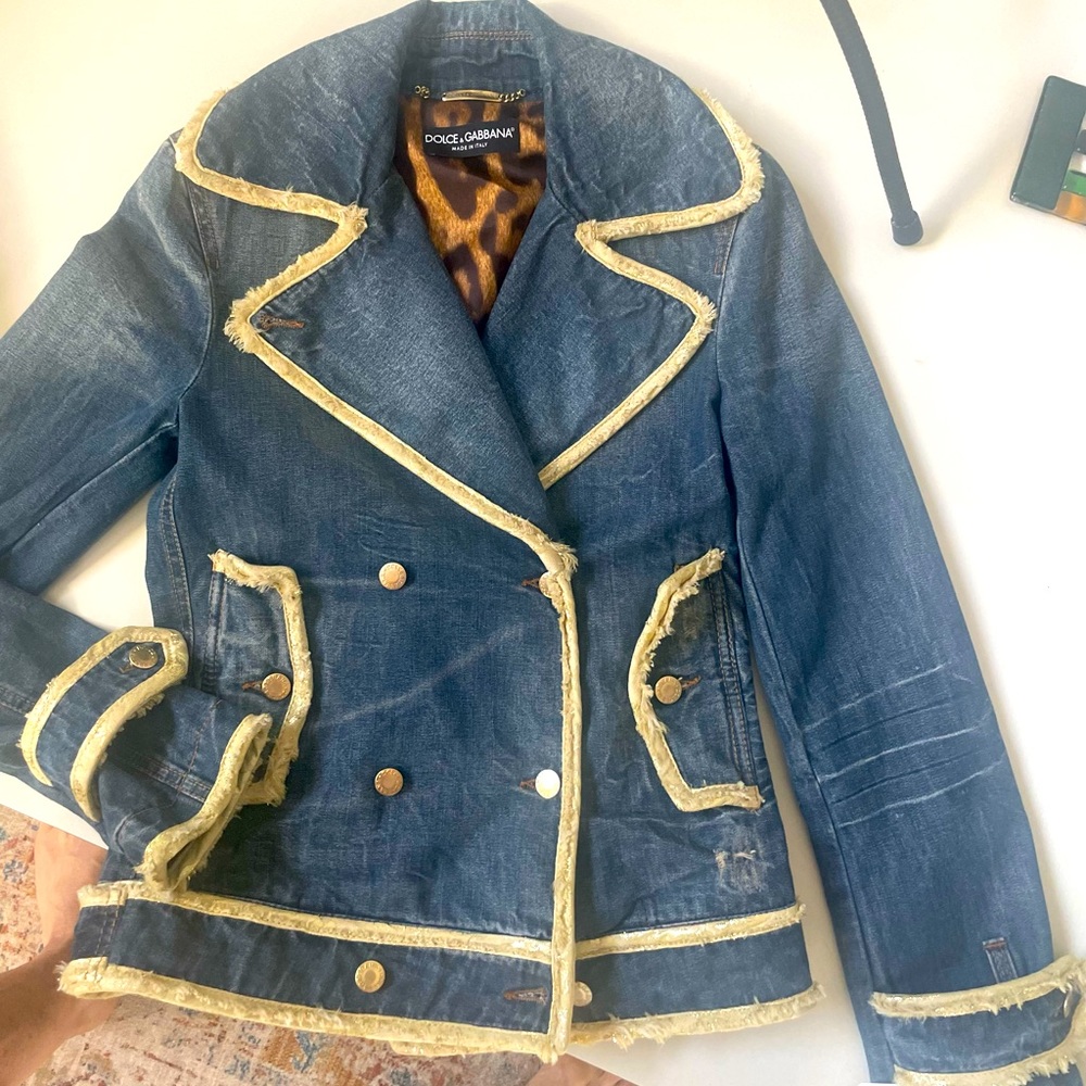 Dolce & Gabbana denim blazer/ jacket w/gold distressed piping detail sz38 NWT